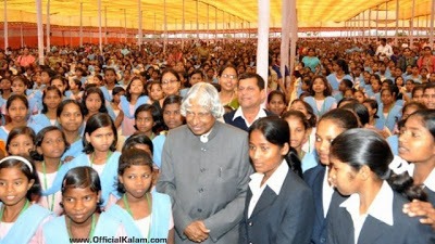 Dr Kalam woth with childrens