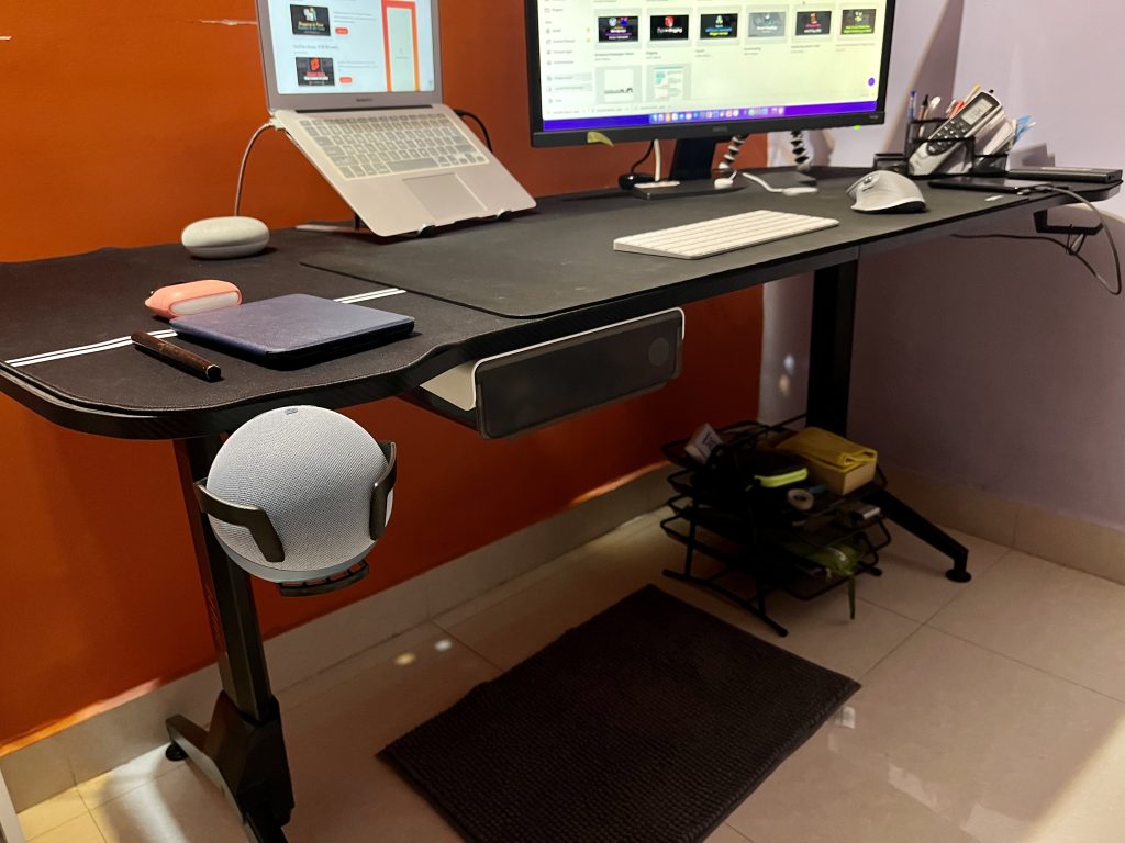HindiMeHelp Smart Office Desk Setup [70+ Items List] - Hindi Me Help